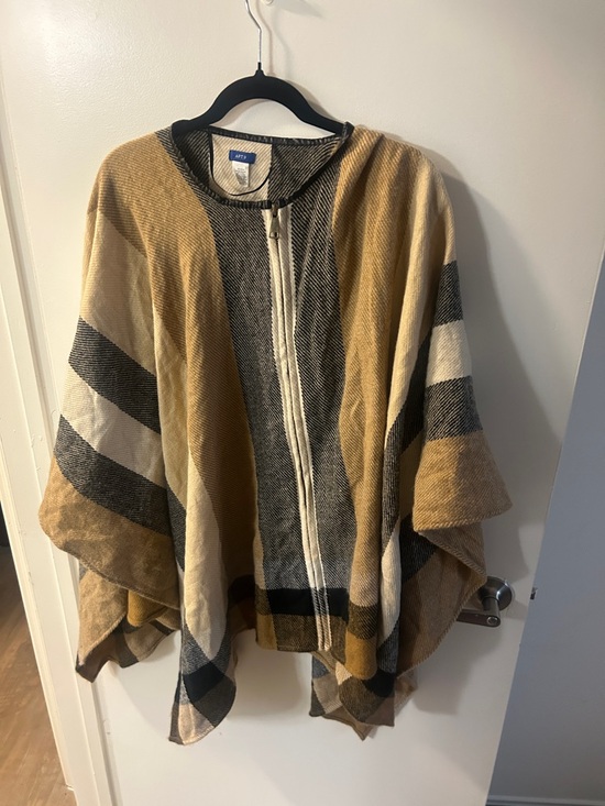 Apt. 9 Jackets & Blazers - Apt. 9 Black, Cream & Tan Zip-Front Poncho - one size fits all